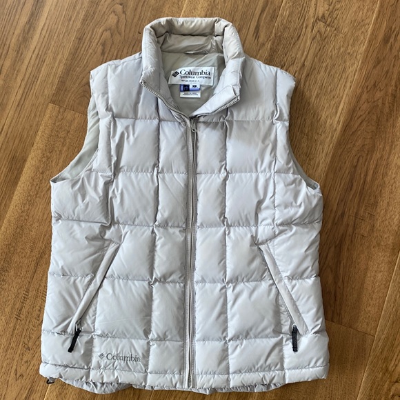 Columbia Jackets & Blazers - Columbia Light Grey Vest